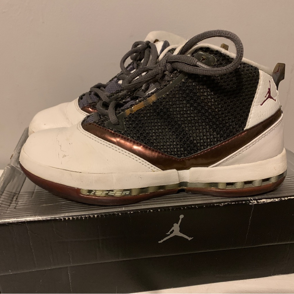 Air Jordan 16 cherrywood size 6y